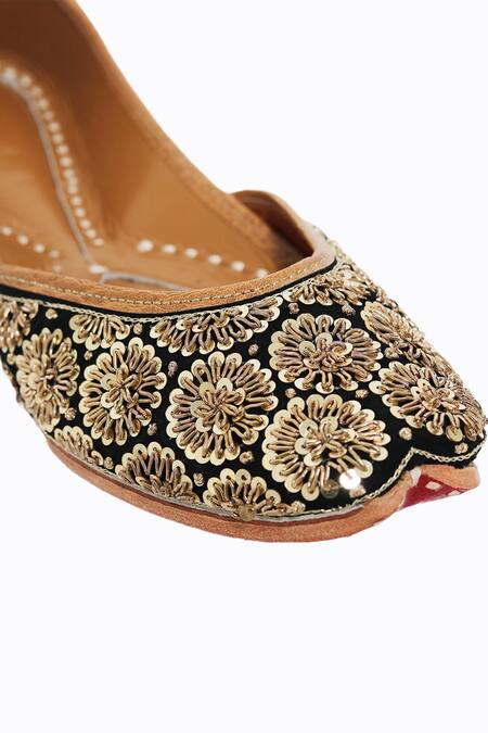 Shop_NR By Nidhi Rathi_Black Embellished Leather Ethnic Juttis _Online_at_Aza_Fashions