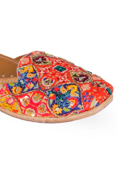 Shop_NR By Nidhi Rathi_Red Printed Embellished Square-toe Mojaris _Online_at_Aza_Fashions