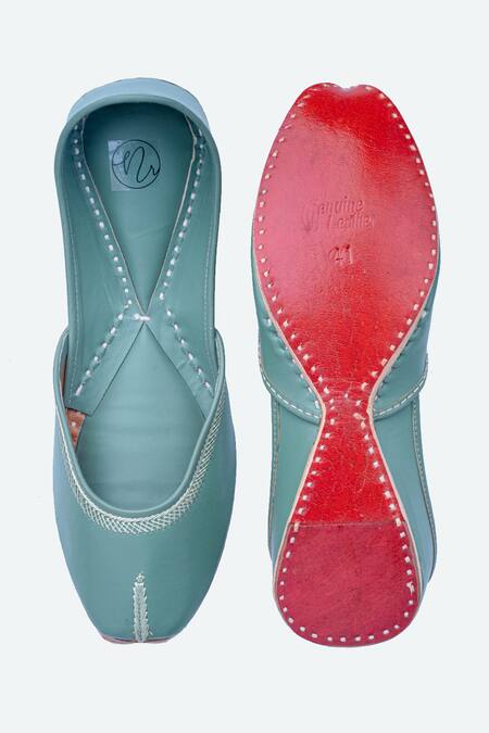 Shop_NR By Nidhi Rathi_Green Classic Leather Juttis _at_Aza_Fashions