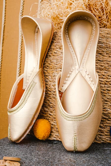 NR By Nidhi Rathi Classic Gold Leather Juttis 