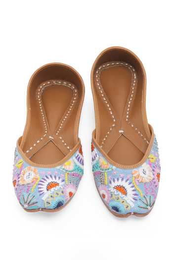 Buy_NR By Nidhi Rathi_Blue Embroidered Ethnic Juttis 