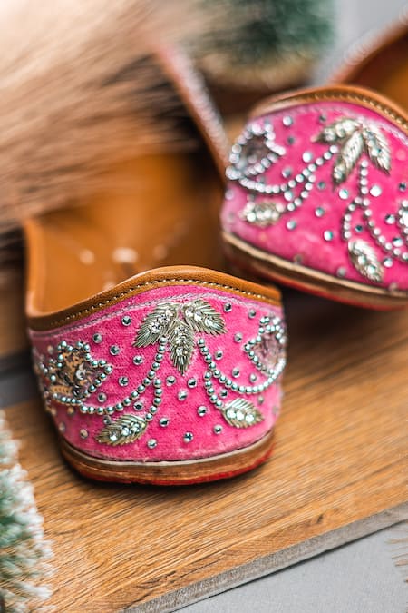 Shop_NR By Nidhi Rathi_Pink Beaded Stone Juttis 