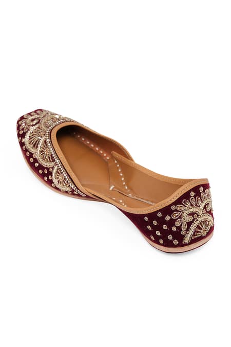Shop_NR By Nidhi Rathi_Maroon Embellished Ethnic Juttis _Online_at_Aza_Fashions