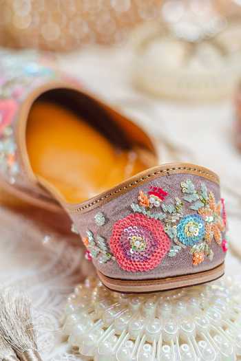 Shop NR By Nidhi Rathi Lavender Embroidered Flat Juttis Online at Aza Fashions Shop_NR By Nidhi Rathi_Lavender Embroidered Flat Juttis_Online_at_Aza_Fashions