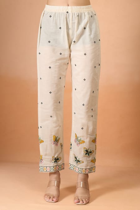 Samyukta Singhania Off White Cotton Embroidery Collared Butterfly Co-ord Set at Aza Fashions Samyukta Singhania_Off White Cotton Embroidery Collared Butterfly Co-ord Set _at_Aza_Fashions