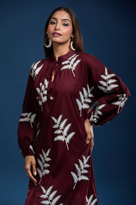 Samyukta Singhania_Maroon Cotton Embroidery Round Neck Dress _at_Aza_Fashions