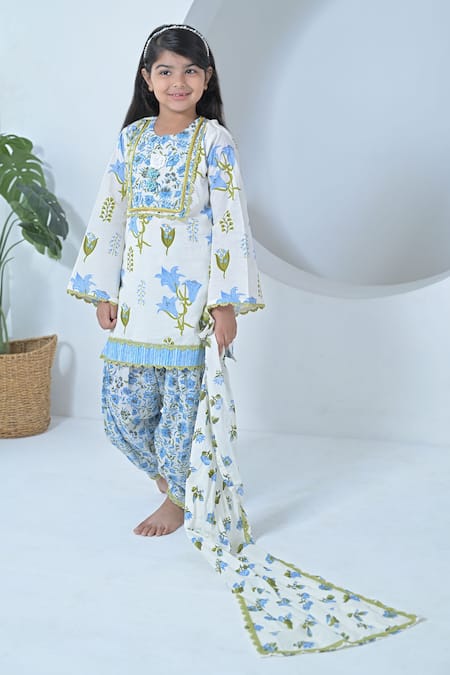 The Plum Bum White Cotton Lace Designer Kurti And Salwar Set 