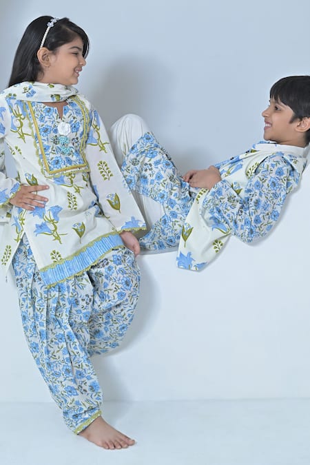 Buy_The Plum Bum_White Cotton Lace Designer Kurti And Salwar Set _Online_at_Aza_Fashions