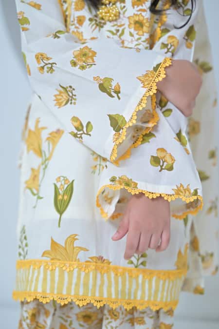 The Plum Bum_White Cotton Lace Lily Designer Salwar Set _Online_at_Aza_Fashions