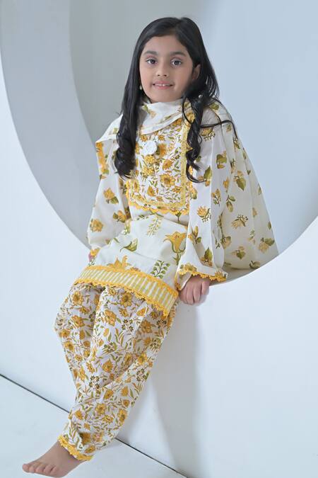 Buy_The Plum Bum_White Cotton Lace Lily Designer Salwar Set _Online_at_Aza_Fashions