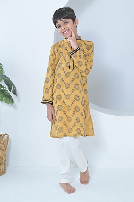 The Plum Bum Yellow Threadwork Kurta Set 