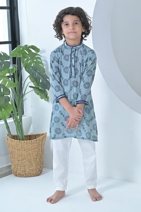 The Plum Bum_Blue Cotton Embroidery Threadwork Kurta Set _Online_at_Aza_Fashions