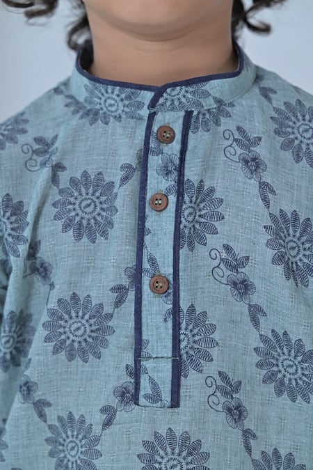 Buy_The Plum Bum_Blue Cotton Embroidery Threadwork Kurta Set _Online_at_Aza_Fashions