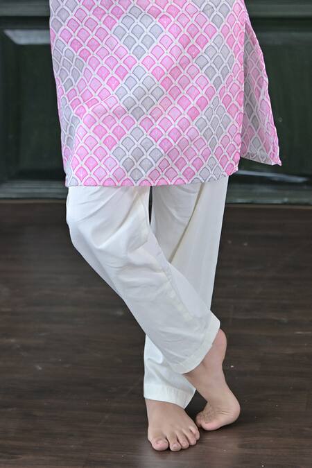 Buy_The Plum Bum_Pink Cotton Pink-grey Honeycomb Kurta Set _Online_at_Aza_Fashions