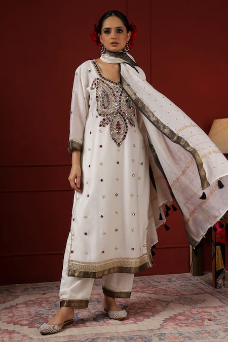 Sheeshakari White Silk Beads, Sequins Round Neck Embellished Kurta Pant Set 
