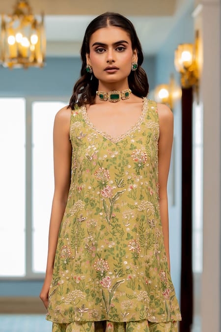 Paulmi And Harsh Green Georgette, Shantoon Embroidery V-neck Floral Printed Kurta Sharara Set at Aza Fashions Paulmi And Harsh_Green Georgette, Shantoon Embroidery V-neck Floral Printed Kurta Sharara Set _at_Aza_Fashions
