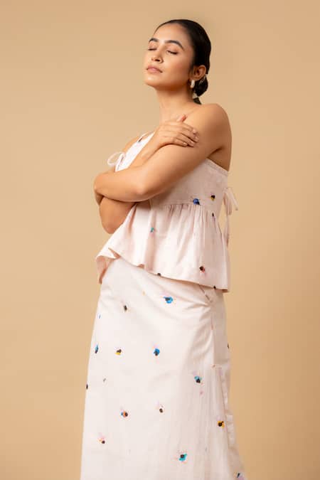 Buy Doodlage Pink Linen Embroidery Square Neck Top And Skirt Set Online at Aza Fashions Buy_Doodlage_Pink Linen Embroidery Square Neck Top And Skirt Set _Online_at_Aza_Fashions