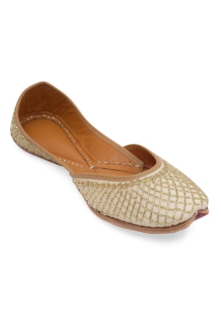 NR By Nidhi Rathi Gold-Toned Leather Embroidered Juttis 
