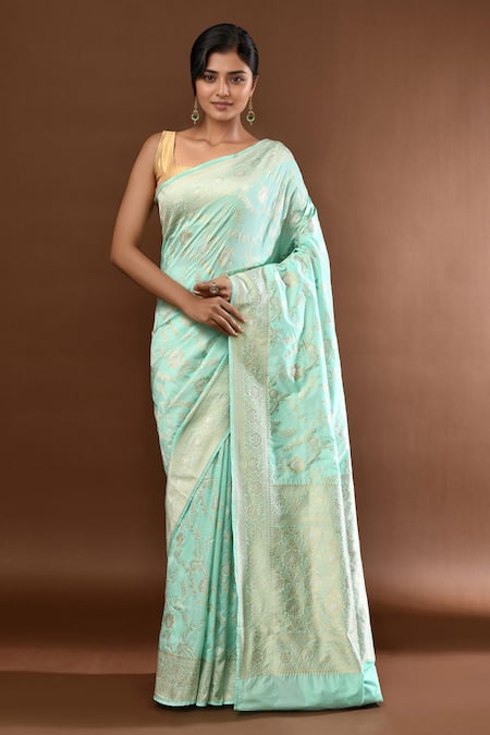 Samyukta Singhania Flower Weave Banarasi Silk Saree With Running Blouse 