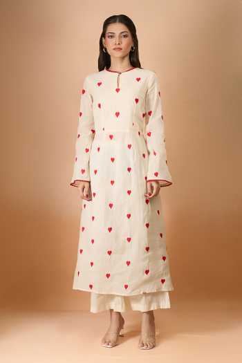 Khwaab By Sanjana Lakhani_Off White Cotton Embroidery Round Neck Heart Printed Kurta Set _at_Aza_Fashions