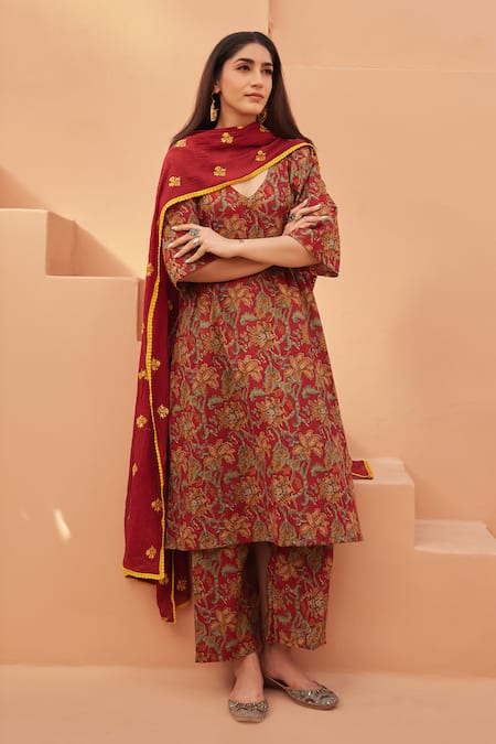 Buy Gulabo Jaipur Red Cotton Embroidery Keyhole Neck Floral Print Kurta Pant Set Online at Aza Fashions Buy_Gulabo Jaipur_Red Cotton Embroidery Keyhole Neck Floral Print Kurta Pant Set_Online_at_Aza_Fashions