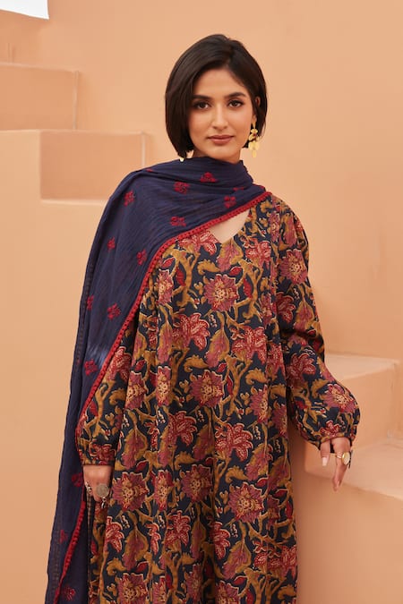 Shop_Gulabo Jaipur_Blue Cotton Embroidery Round Neck Floral Print Kurta Set _Online_at_Aza_Fashions