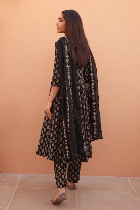 Shop Gulabo Jaipur Black Cotton Embroidery V-neck Anarkali Set With Dupatta at Aza Fashions Shop_Gulabo Jaipur_Black Cotton Embroidery V-neck Anarkali Set With Dupatta _at_Aza_Fashions