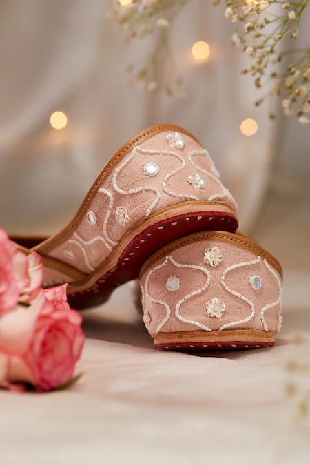 Shop House Of Vian Peach Embroidered Designer Juttis Online at Aza Fashions Shop_House Of Vian_Peach Embroidered Designer Juttis _Online_at_Aza_Fashions