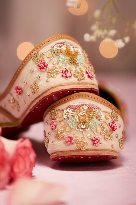 House Of Vian_Multi Color Embroidered Multicolor Ulfat Juttis _Online_at_Aza_Fashions