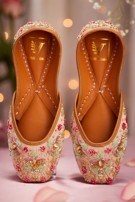 House Of Vian Embroidered Multicolor Ulfat Juttis 