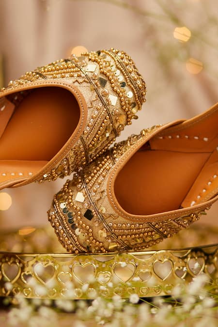 Buy_House Of Vian_Gold Embellished Juttis _Online_at_Aza_Fashions