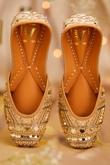 House Of Vian Gold Embellished Juttis