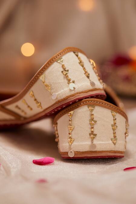 House Of Vian_Gold Embellished Designer Juttis _Online_at_Aza_Fashions