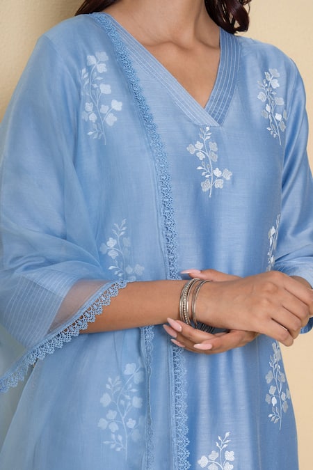 Buy_Kameez_Blue Chanderi, Cotton, Organza Embroidery V-neck Moonlit Suit Set _Online_at_Aza_Fashions