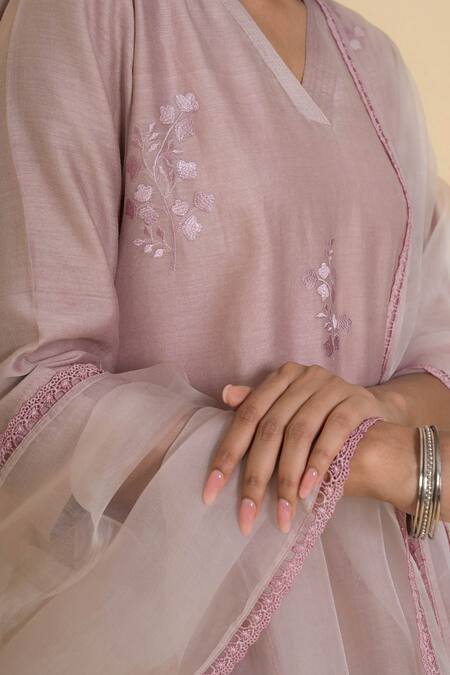 Kameez_Pink Chanderi, Cotton, Organza Embroidery V-neck Bare Blush Suit Set _at_Aza_Fashions