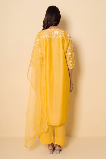 Kameez Amber Flora Embroidered Chanderi Suit Set 