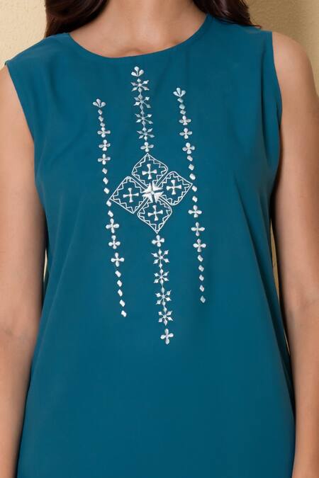 Buy Kameez Teal Cotton, Chanderi Embroidery Round , Open Ocean Dew Kurta Set Buy_Kameez_Teal Cotton, Chanderi Embroidery Round , Open Ocean Dew Kurta Set