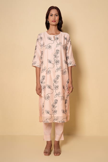 Kameez Embroidered Chanderi Kurta Set 