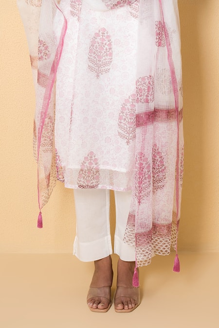 Shop_Kameez_White Kota Doria, Cotton Mandarin Collar Rose Block Print Suit Set _Online_at_Aza_Fashions