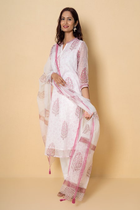 Kameez_White Kota Doria, Cotton Mandarin Collar Rose Block Print Suit Set _at_Aza_Fashions