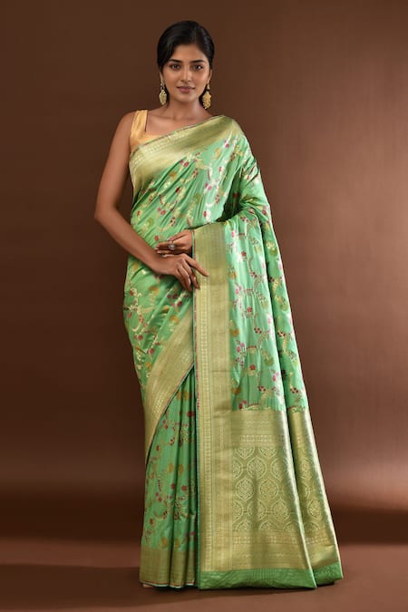Samyukta Singhania Green Flower Weave Banarasi Silk Saree With Running Blouse 