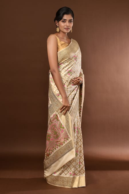 Shop Samyukta Singhania White Flower Jaal Weave Banarasi Silk Saree With Running Blouse Online at Aza Fashions Shop_Samyukta Singhania_White Flower Jaal Weave Banarasi Silk Saree With Running Blouse _Online_at_Aza_Fashions