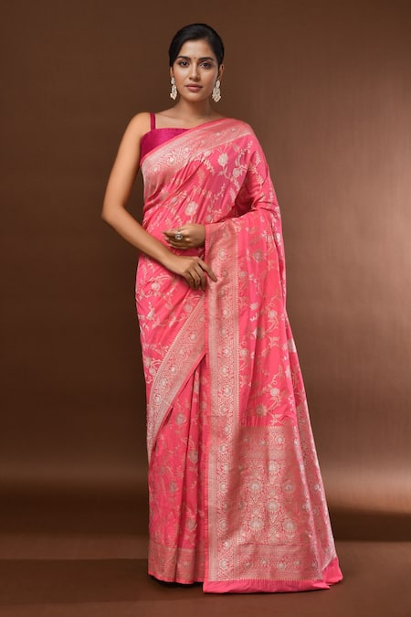 Samyukta Singhania Flower Weave Banarasi Silk Saree With Running Blouse 