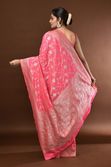 Samyukta Singhania Flower Weave Banarasi Silk Saree With Running Blouse 