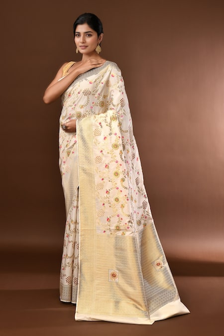 Buy_Samyukta Singhania_White Flower Banarasi Silk Saree With Running Blouse _Online_at_Aza_Fashions