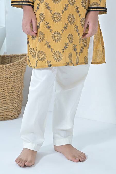 Buy_The Plum Bum_Yellow Cotton Embroidery Threadwork Kurta Set _Online_at_Aza_Fashions