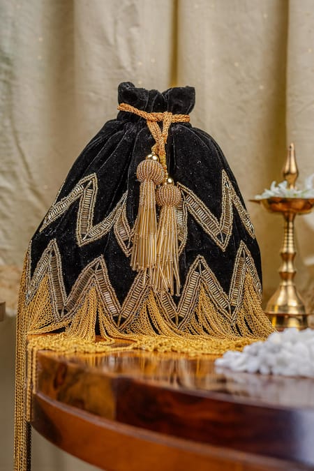 NR By Nidhi Rathi Black & Gold Embroidered Potli 