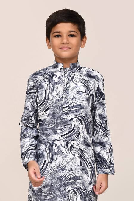 Buy_Petite Pomme_Gray Cotton, Silk Grey Digital Print Kurta And White Pant Set 