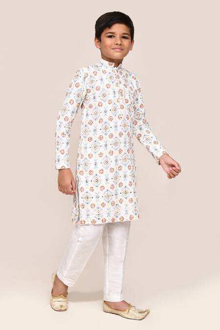 Petite Pomme_White Cotton, Silk Sequins Work Kurta And Pant Set _at_Aza_Fashions