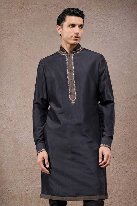 Tarun Tahiliani_Gold Silk, Velvet, Crepe Embroidery Black Designer Sherwani Set _Online_at_Aza_Fashions